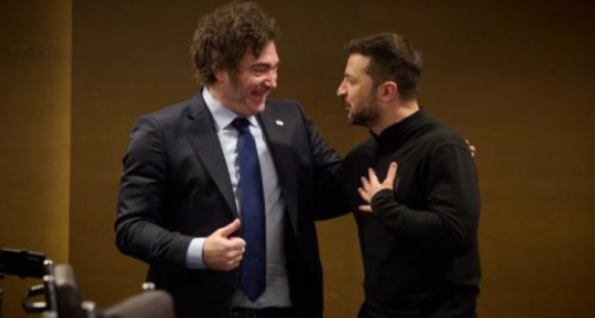 Milei se reunió con el presidente de Ucrania y recibió la Orden de la Libertad