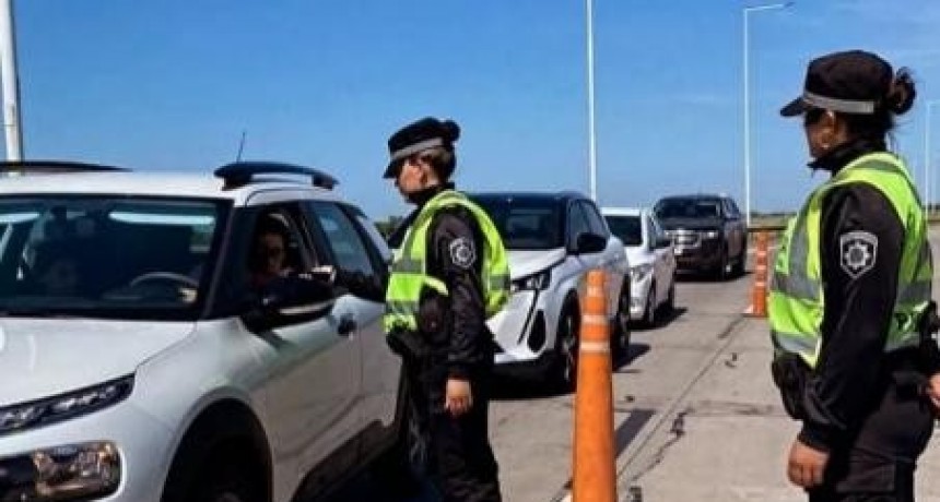 Refuerzan los controles en rutas y accesos para el fin de semana extra largo
