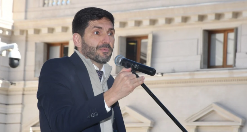 Las reformas que la gestión Pullaro cocina a fuego lento en Santa Fe