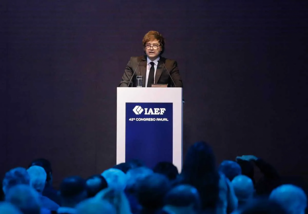La estrategia de Javier Milei para la campaña política: clases públicas con Alejandro Fantino como entrevistador