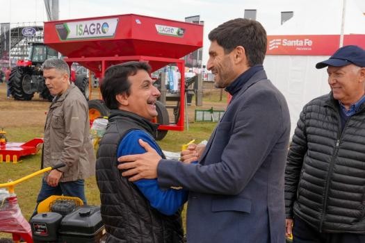 Pullaro: “Siempre vamos a defender al campo y la industria, porque es la forma que tiene el país para salir adelante”