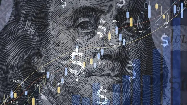Por qué el dólar blue está más barato que el oficial y qué puede pasar en junio
