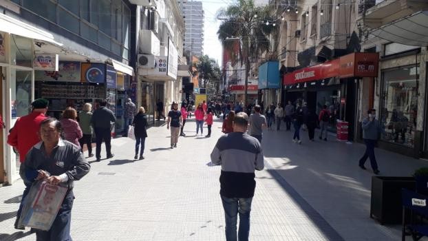 Comerciantes advierten que cada vez ingresa menos compradores a sus locales