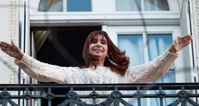 Condena a Cristina Kirchner: la Justicia confirmó que el departamento de San José es apto para prisión domiciliaria