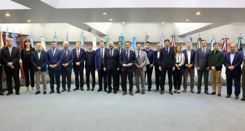 Gobernadores se reunirán en el CFI preocupados por el derrumbe de la coparticipación federal