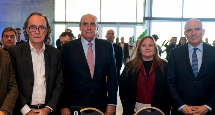 Giordano planteó competitividad por reformas y no por el tipo de cambio