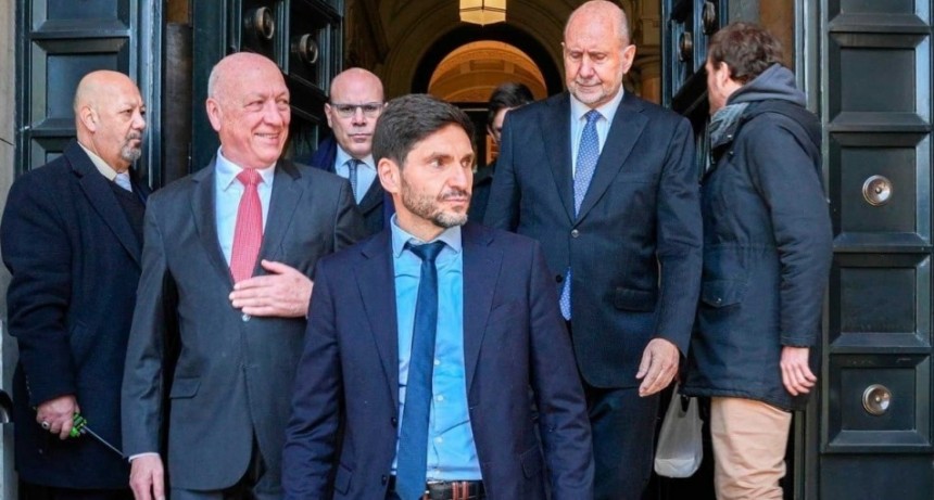 Pullaro privilegió la foto institucional de Santa Fe en la Corte Suprema de Justicia