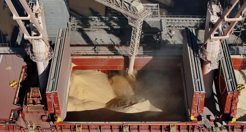 Histórico: por primera vez, China compra harina de soja argentina
