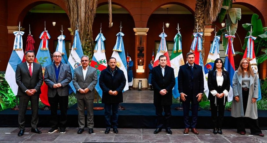 Zamora realizó la apertura de la reunión especial de las Regiones del Norte Grande y Litoral
