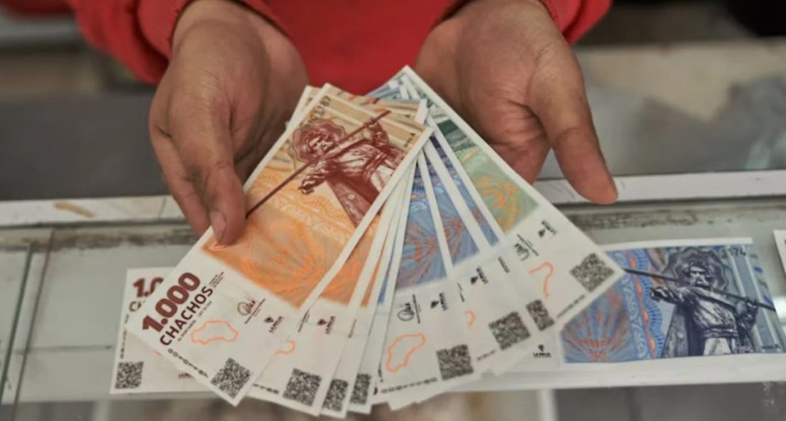 Una provincia volver&aacute; a pagar parte de los salarios con bonos especiales: cu&aacute;l es y desde cu&aacute;ndo