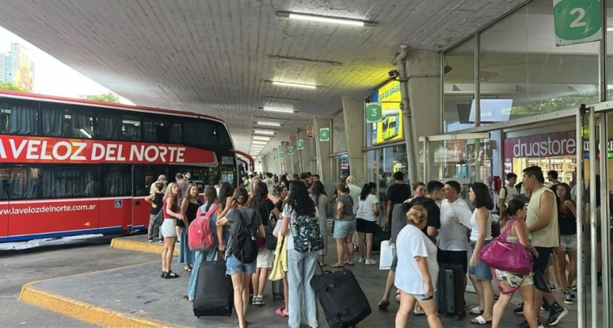Crisis terminal del transporte interurbano: advierten por inminentes recortes de servicios y el pago del aguinaldo en cuotas