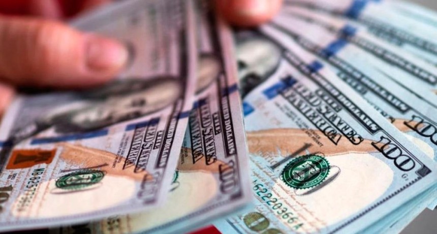 El d&oacute;lar volvi&oacute; a subir y alcanz&oacute; su valor m&aacute;s alto en ocho meses