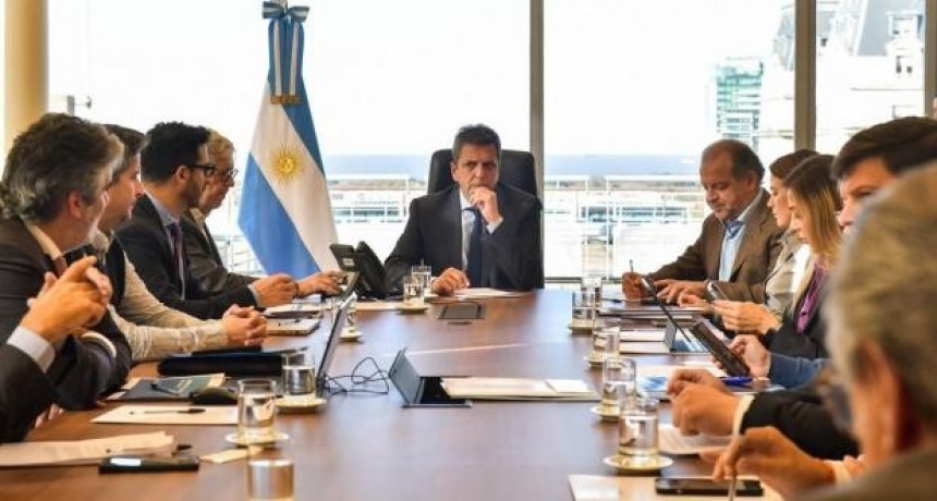 Misión argentina viajará este lunes a Washington para cerrar el acuerdo con el FMI