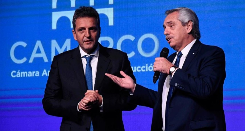 Alberto Fernández le pidió a Sergio Massa que no renuncie a su cargo pese a la campaña: 