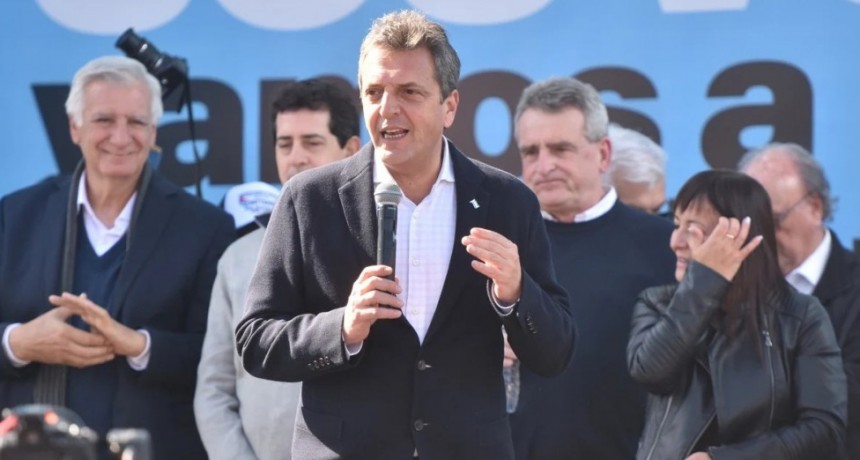 Massa encabezó un acto junto a gobernadores en La Rioja