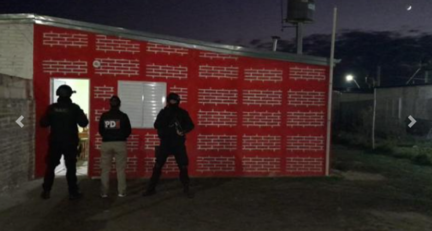 Tres hombres y dos mujeres aprehendidos luego de numerosos allanamientos en San Javier