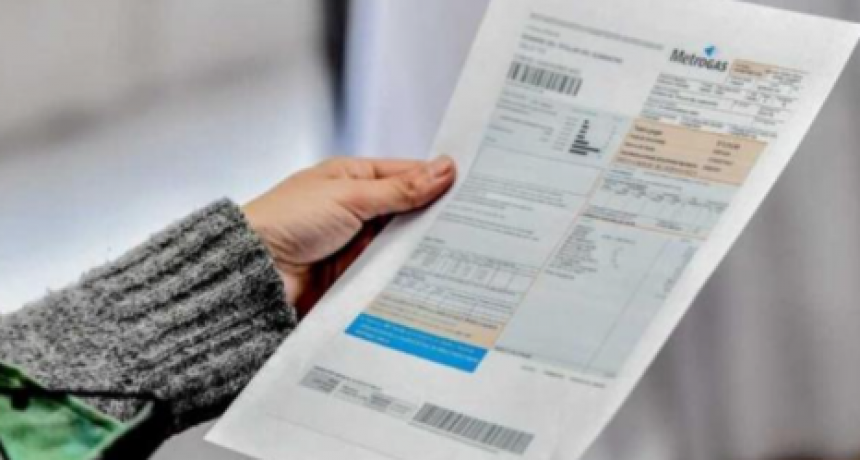 Casi 2 millones de usuarios deben completar un trámite para no perder el subsidio a la luz y el gas