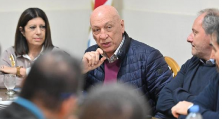 Bonfatti propuso que “un gobernador que se presente y tenga una reelección, nunca más se pueda volver a presentar”