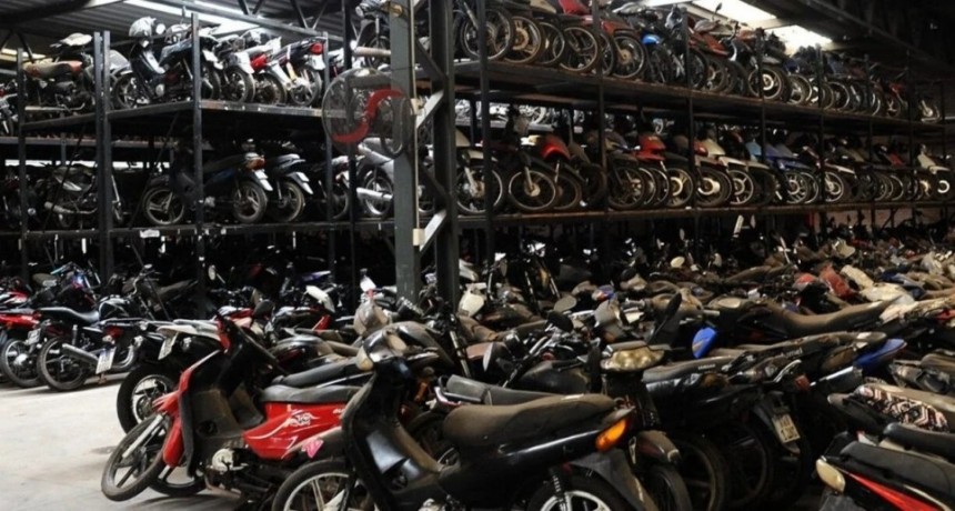 Se llenó el depósito de Santa Fe y compactan 600 motos: el listado completo