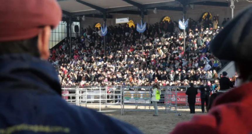 CRA METE PRESIÓN ANTES DEL DISCURSO PRESIDENCIAL EN PALERMO