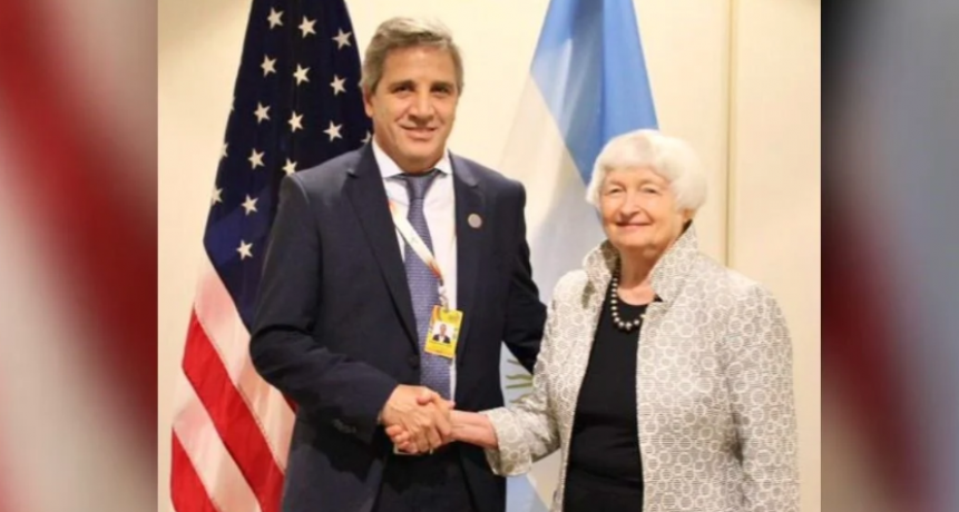 Caputo estrechó relaciones con la secretaria del Tesoro de los Estados Unidos