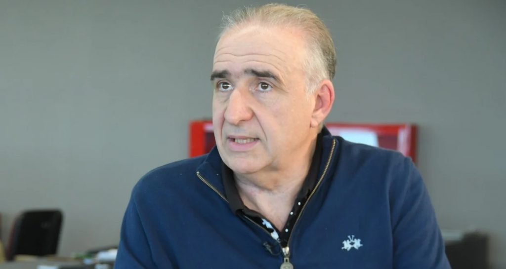 Ariel Sclafani: 