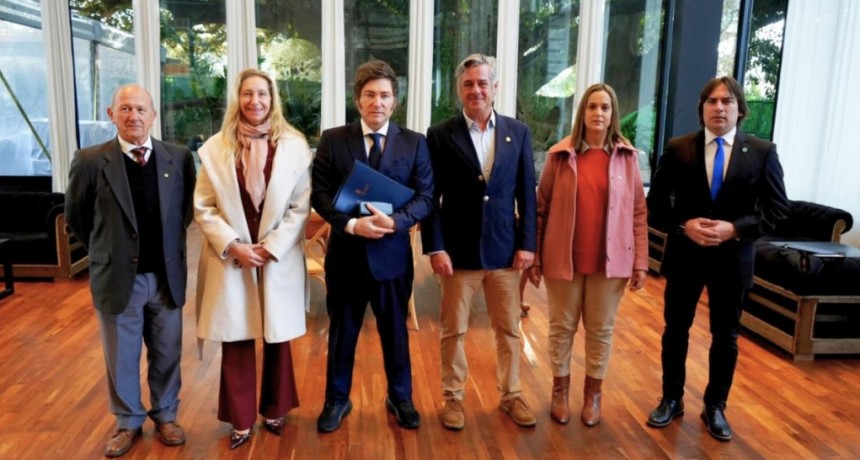 Milei prometió a la Mesa de Enlace avanzar con una baja definitiva de las retenciones