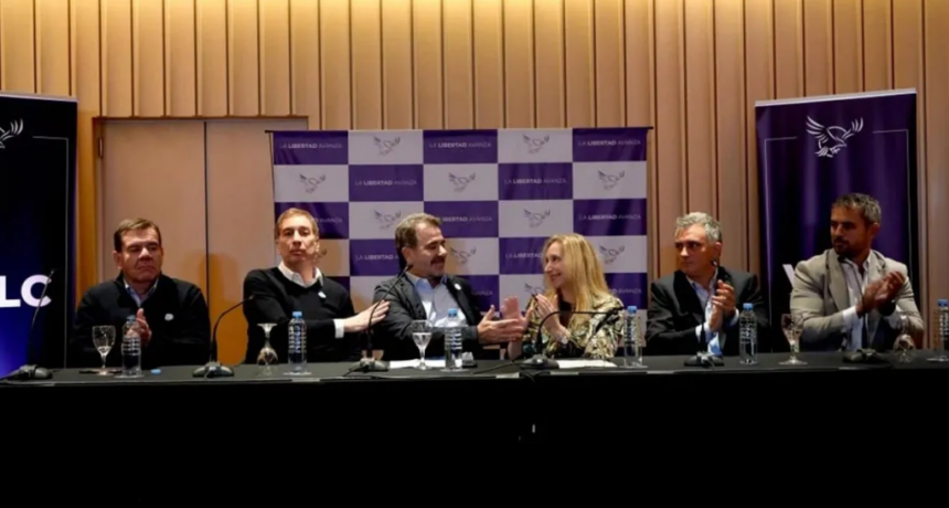 A contrarreloj, el PRO y La Libertad Avanza negocian en plena tensión el armado de las listas bonaerenses