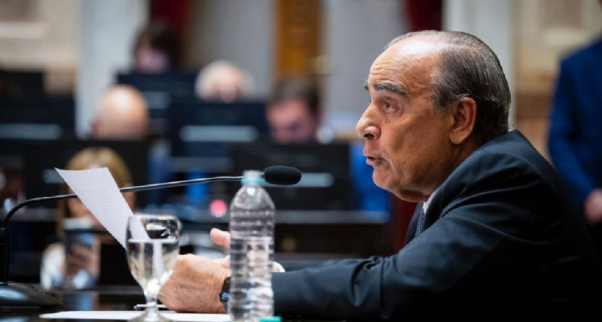 Francos ratificó el veto a leyes del Senado:“No se puede hacer magia con los números”