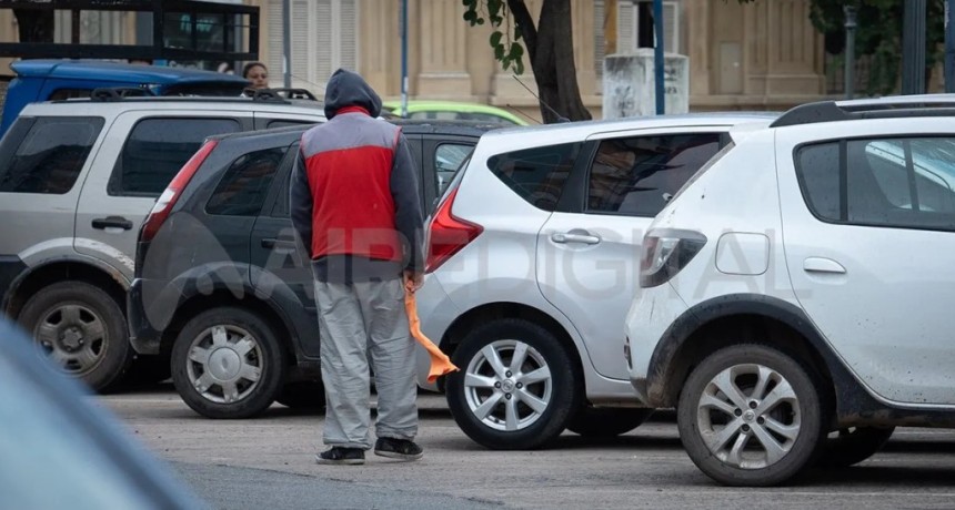 Se cay&oacute; el tratamiento de la ley de cuidacoches en el Senado de Santa Fe: no hubo consenso en el oficialismo