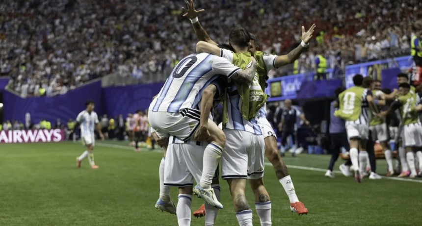 Argentina no se rindi&oacute; jam&aacute;s: una remontada con el coraz&oacute;n que la meti&oacute; entre los ocho mejores del mundo