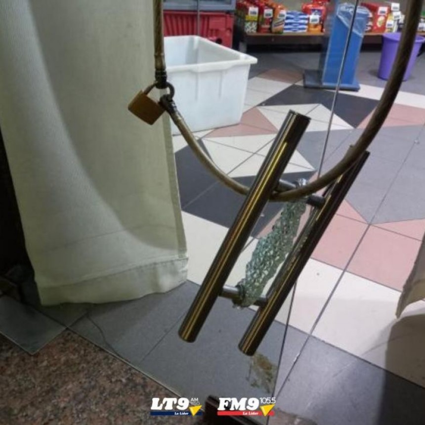 Ladrones ingresaron a una panadería y se llevaron solo cervezas