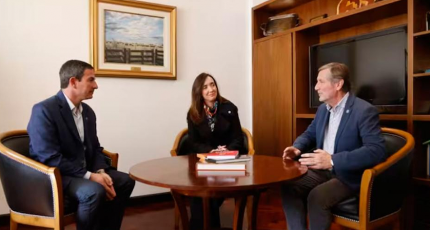Visita y gesto: Victoria Villarruel se mostró con productores y fue contundente sobre las retenciones