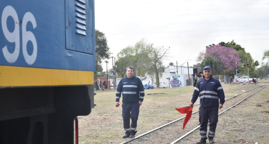 Pullaro se mostró sorprendido por el fin del proyecto de tren Santa Fe - Laguna Paiva