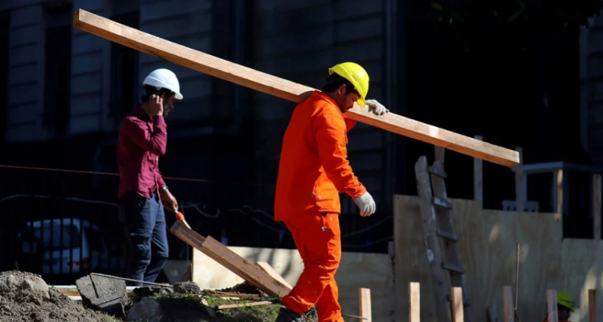 Fábricas y construcción siguen con sus registros en rojo según el Indec
