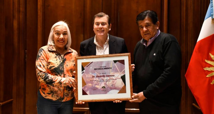 Zamora recibió a Froilán González y Tere Castronuovo en Casa de Gobierno