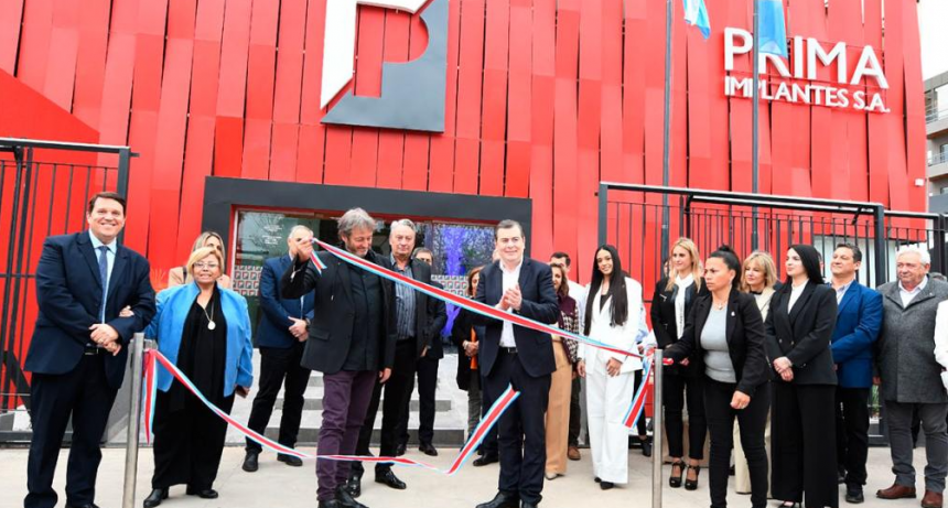 El Gobernador participó de la inauguración de una nueva planta fabril en Santiago