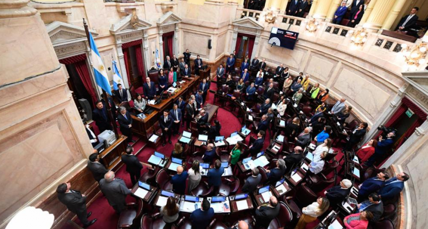 Los senadores cobrarán $9 millones por mes tras un nuevo aumento de las dietas