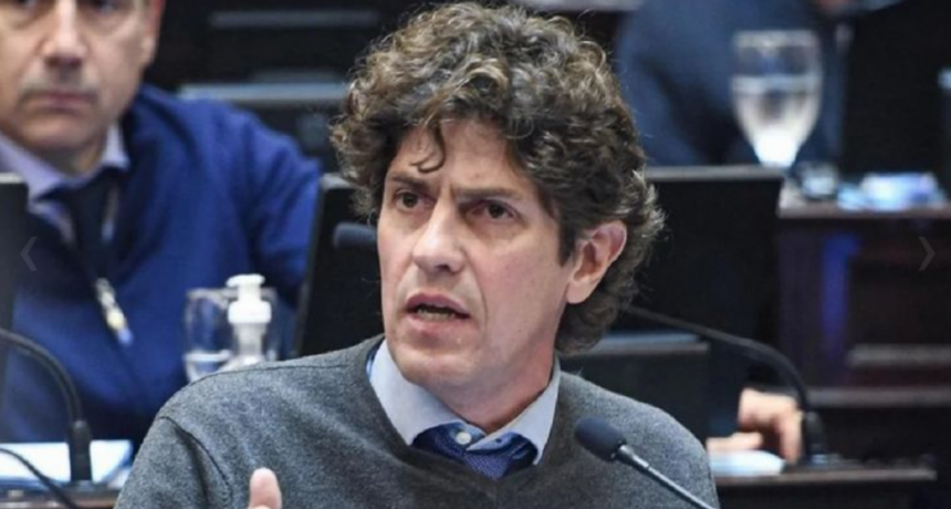 Tras acordar con el kirchnerismo, Lousteau preside la Bicameral de Inteligencia