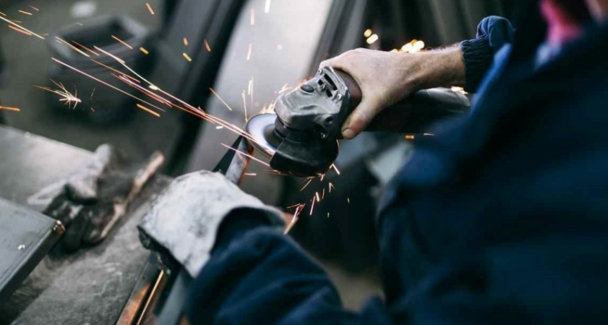 La industria pyme cayó 17,8% interanual en julio y pide incentivos que no están en la agenda oficial