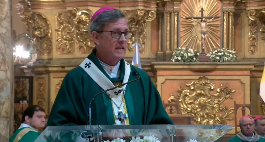 García Cuerva: “Elegimos la verdad histórica: Santiago del Estero es la diócesis más antigua, por eso es la primera”