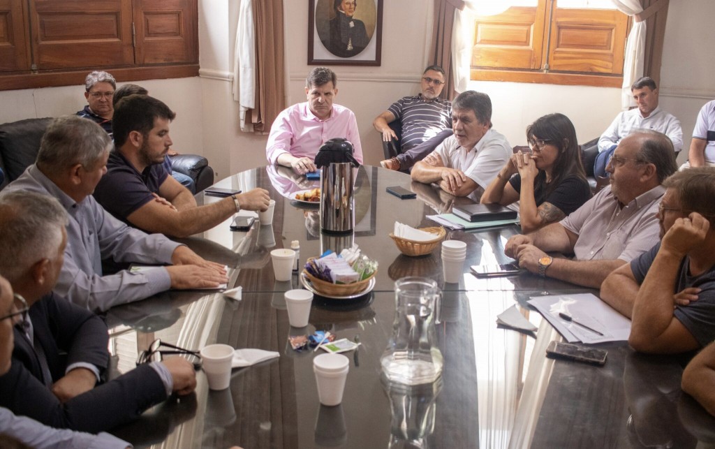 Paritaria municipal: sin oferta salarial, crece la tensión y se posterga la negociación