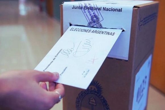 Saluden al votante tradicional que se va