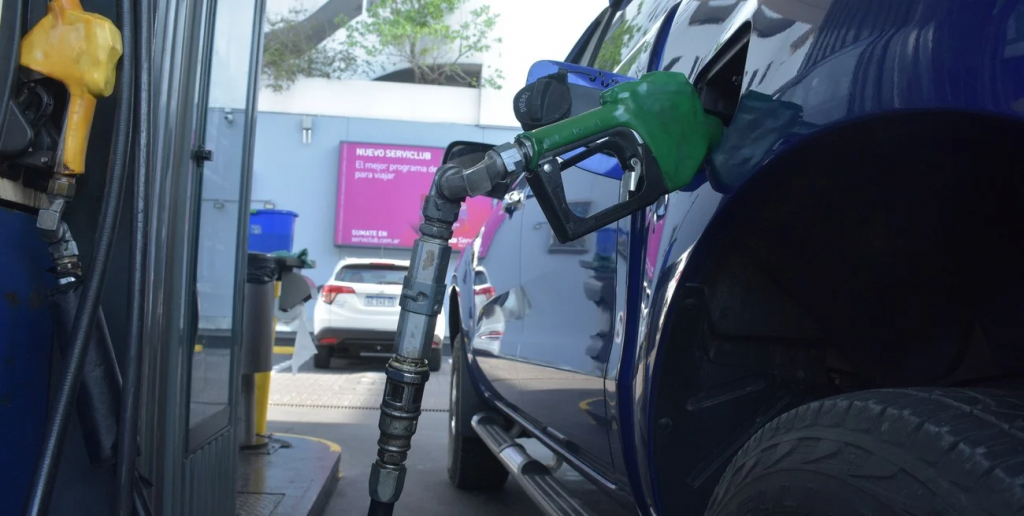 Subas y bajas en los precios del combustible en la ciudad de Santa Fe