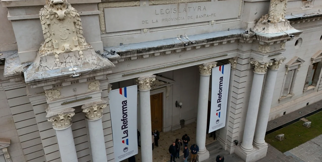 Dictamen para habilitar una reelección inmediata en el Poder Ejecutivo