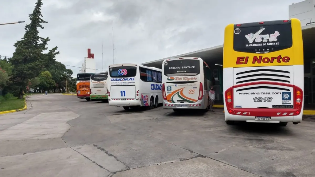 Provincia autorizó un aumento del 28% en las tarifas del colectivo interurbano de Santa Fe