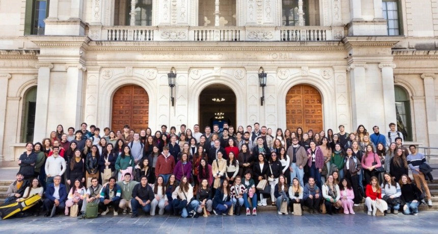 Arribaron a la ciudad de Santa Fe 76 estudiantes del mundo