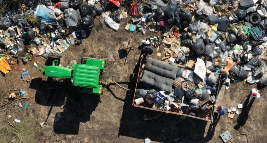 Un humedal convertido en basural: la contaminación avanza en Arroyo Leyes