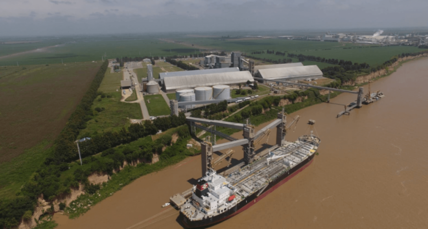 Agroexportadores en alerta: par&aacute;lisis total en los puertos por una medida de fuerza sindical
