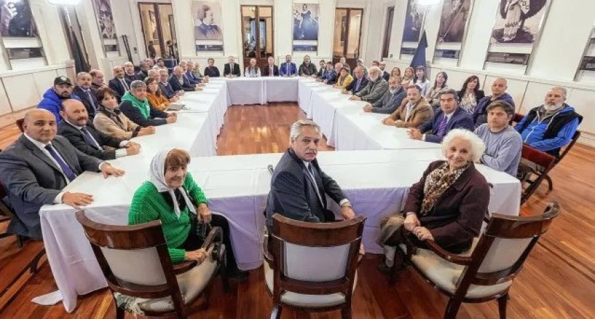 Alberto Fern&aacute;ndez se reuni&oacute; con gobernadores y pidi&oacute; "eliminar los discursos del odio"